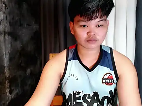 Snapshot of Reynelcock chatting on 09/23/25, 04:54 Reynelcock online show from 09/23/25, 04:54