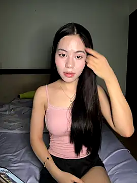 Snapshot of -katinat- chatting on 09/18/25, 05:37 -katinat- online show from 09/18/25, 05:37