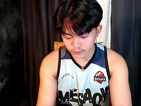 urguy toshi online show from 09/21/25, 03:19