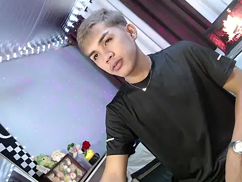 urhot chany online show from 07/10/26, 04:39