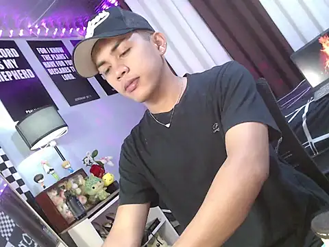 urhot chany online show from 07/21/26, 04:26