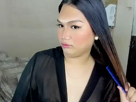 Lou heart online show from 09/08/25, 05:23