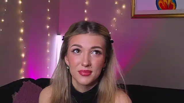 Snapshot of BeatrixGummer chatting on 12/04/25, 08:06 BeatrixGummer online show from 12/04/25, 08:06