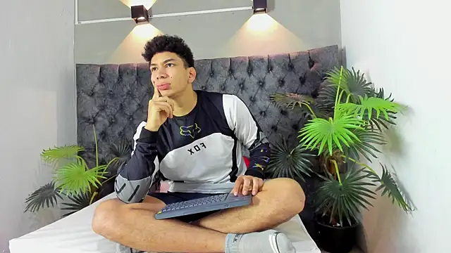 ALAN REDINGER online show from 10/25/25, 01:40