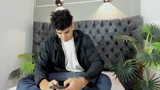 ALAN REDINGER online show from 11/12/25, 01:00