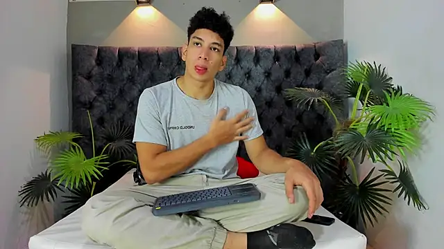 ALAN REDINGER online show from 11/19/25, 01:33