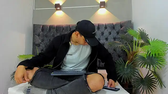 ALAN REDINGER online show from 11/26/25, 01:12