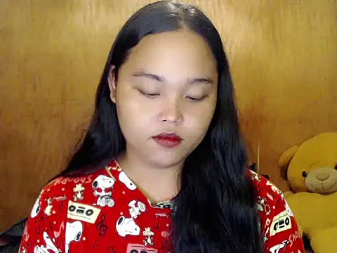  Lylia online show from 11/04/25, 07:46