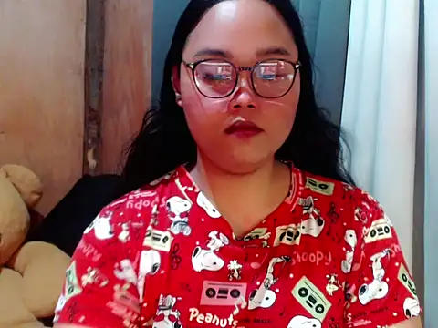  Lylia online show from 12/05/25, 06:37