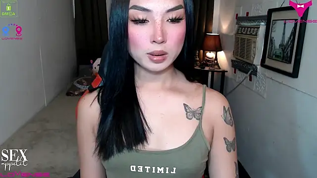 Snapshot of Goddess_Isabel chatting on 11/25/25, 05:29 Goddess Isabel online show from 11/25/25, 05:29