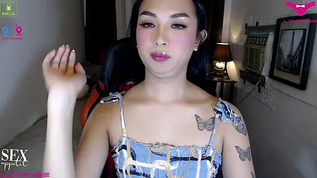 Snapshot of Goddess_Isabel chatting on 12/03/25, 07:49 Goddess Isabel online show from 12/03/25, 07:49