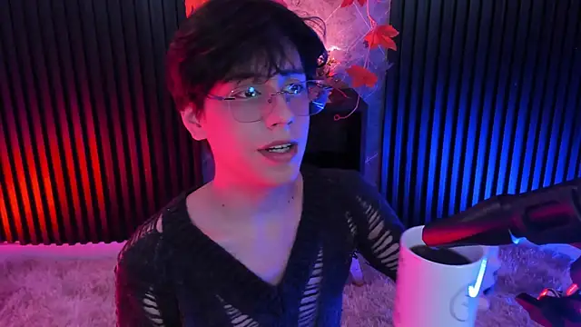 luixdust  online show from 09/30/25, 04:50