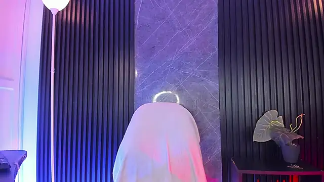 luixdust  online show from 11/29/25, 04:37