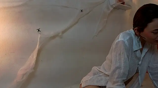 Snapshot of Kyra_Honey chatting on 10/29/25, 08:21 Kyra Honey online show from 10/29/25, 08:21