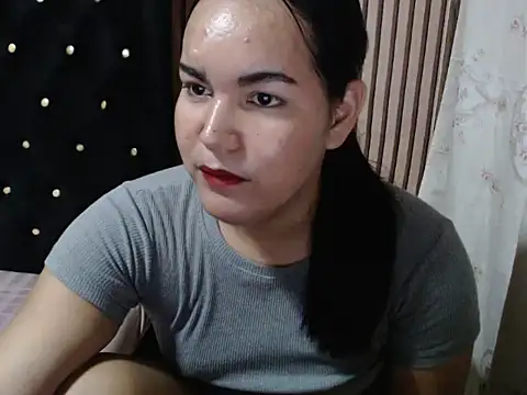 Enchantress Magdalena online show from 11/10/25, 12:15
