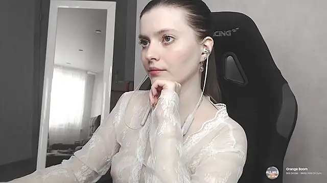 cute elfy  online show from 09/26/25, 02:10