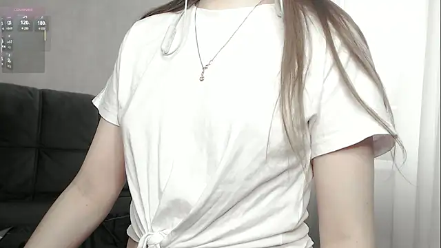 cute elfy  online show from 10/23/25, 11:31