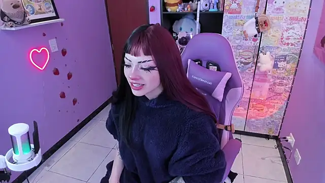 Snapshot of Vero_Osb_ chatting on 11/26/25, 12:11 Vero Osb online show from 11/26/25, 12:11