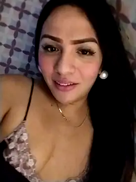 Snapshot of enoria1992 chatting on 11/07/25, 08:09 enoria1992 online show from 11/07/25, 08:09