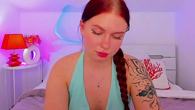 LizyBex online show from 07/28/26, 04:50