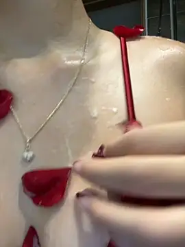 Snapshot of Nikii__ chatting on 09/23/25, 12:35 Nikii online show from 09/23/25, 12:35