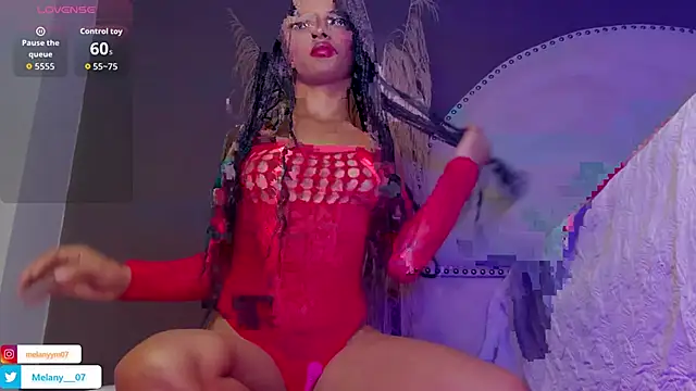 Snapshot of Melany__08 chatting on 11/07/25, 01:00 Melany 08 online show from 11/07/25, 01:00