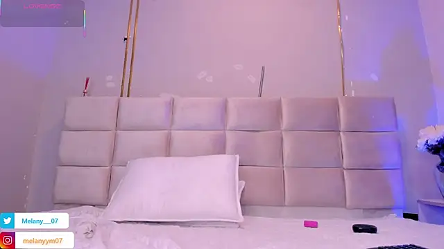 Melany  08 online show from 07/21/26, 12:51
