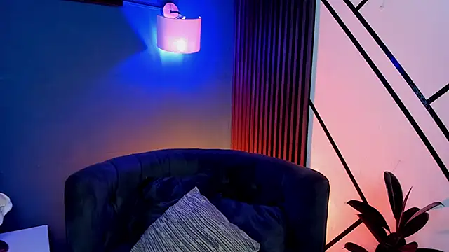 Snapshot of Christopher_77 chatting on 10/14/25, 03:40 Christopher 77 online show from 10/14/25, 03:40