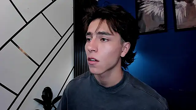 Christopher 77 online show from 12/16/25, 07:30