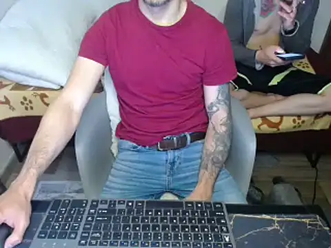 Snapshot of bossking017 chatting on 02/01/25, 04:11 bossking017 online show from 02/01/25, 04:11