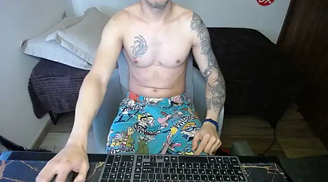 Snapshot of bossking017 chatting on 02/16/25, 01:49 bossking017 online show from 02/16/25, 01:49