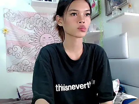 Snapshot of itsmekyrie chatting on 10/14/25, 06:58 itsmekyrie online show from 10/14/25, 06:58