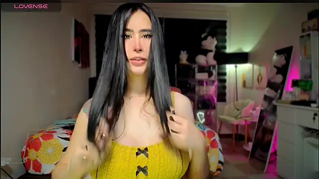 Snapshot of XhotcockcumXts chatting on 10/04/25, 04:43 XhotcockcumXts online show from 10/04/25, 04:43