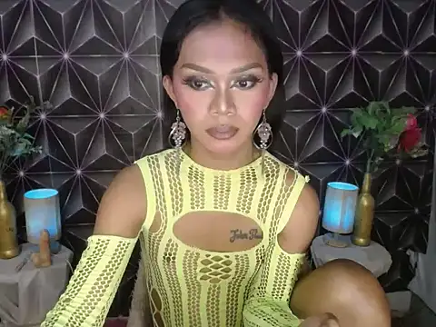 Snapshot of carin_slut chatting on 09/25/25, 09:02 carin slut online show from 09/25/25, 09:02