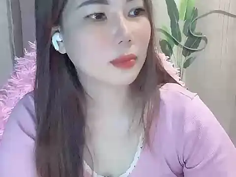 yumylovesex online show from 09/17/25, 10:06
