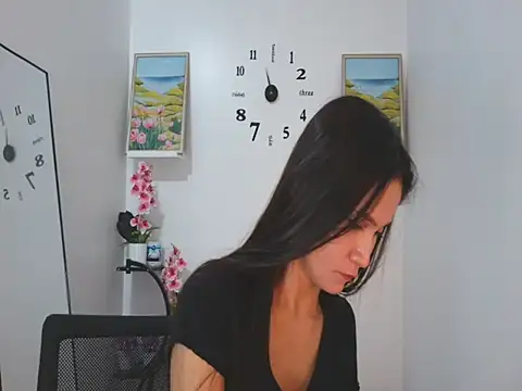 anne smithe online show from 11/05/25, 01:33