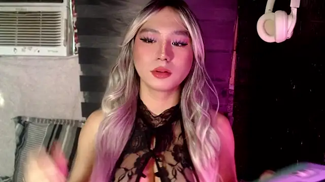 UrhotlucyTS online show from 10/09/25, 06:00