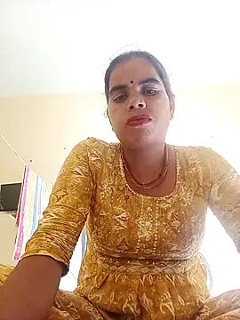 Snapshot of Priyanka_hot1 chatting on 09/12/25, 06:13 Priyanka hot1 online show from 09/12/25, 06:13
