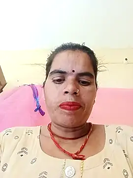 Snapshot of Priyanka_hot1 chatting on 09/20/25, 06:14 Priyanka hot1 online show from 09/20/25, 06:14