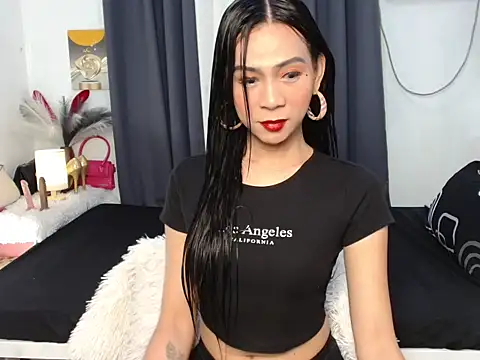 Snapshot of AmayaWang chatting on 12/14/25, 07:47 AmayaWang online show from 12/14/25, 07:47