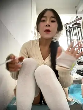 Snapshot of Xiao-meng66 chatting on 10/26/25, 04:07 Xiao-meng66 online show from 10/26/25, 04:07