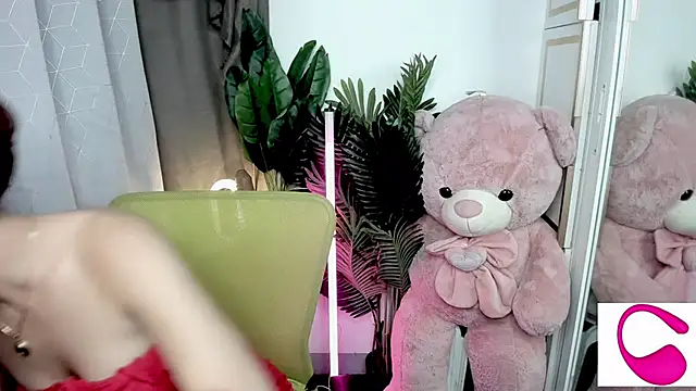 Snapshot of janecomander chatting on 09/26/25, 01:37 janecomander online show from 09/26/25, 01:37