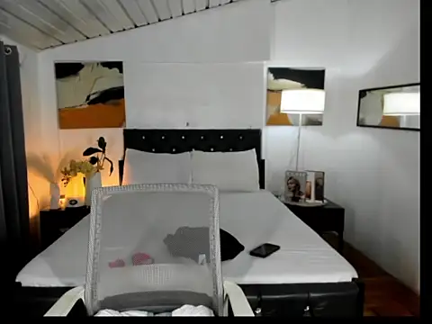 Snapshot of CallaWang chatting on 01/19/26, 04:00 CallaWang online show from 01/19/26, 04:00