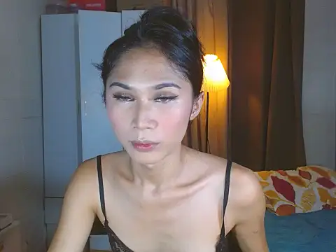 kittygurl124 online show from 09/28/25, 12:16