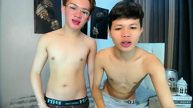 Snapshot of crazyasiantwink chatting on 10/21/25, 05:08 crazyasiantwink online show from 10/21/25, 05:08