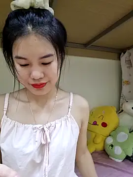 Snapshot of Baby-ladytits2025 chatting on 10/22/25, 04:07 Baby-ladytits2025 online show from 10/22/25, 04:07