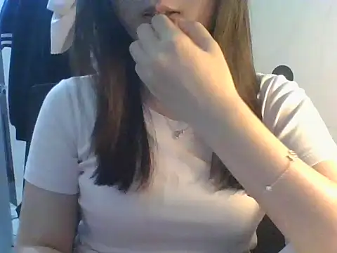 Linzly online show from 11/16/25, 04:56