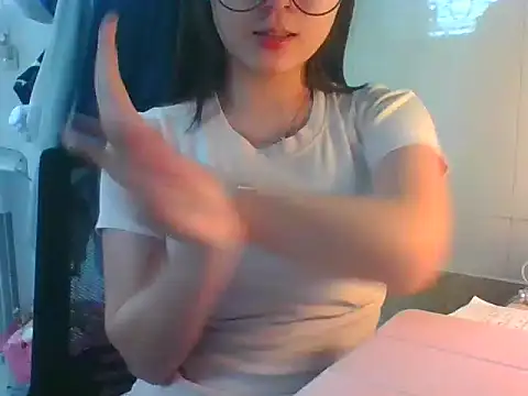 Linzly online show from 11/26/25, 02:45