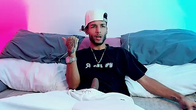 Thiagoferreti online show from 06/18/26, 04:35