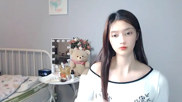 Snapshot of Mimi-cnbaby chatting on 10/18/25, 10:27 Mimi-cnbaby online show from 10/18/25, 10:27